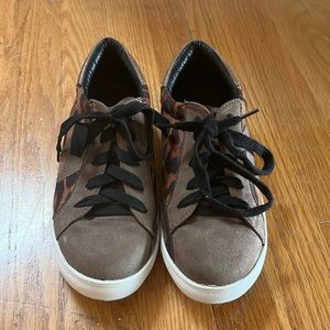 Not authentic golden goose